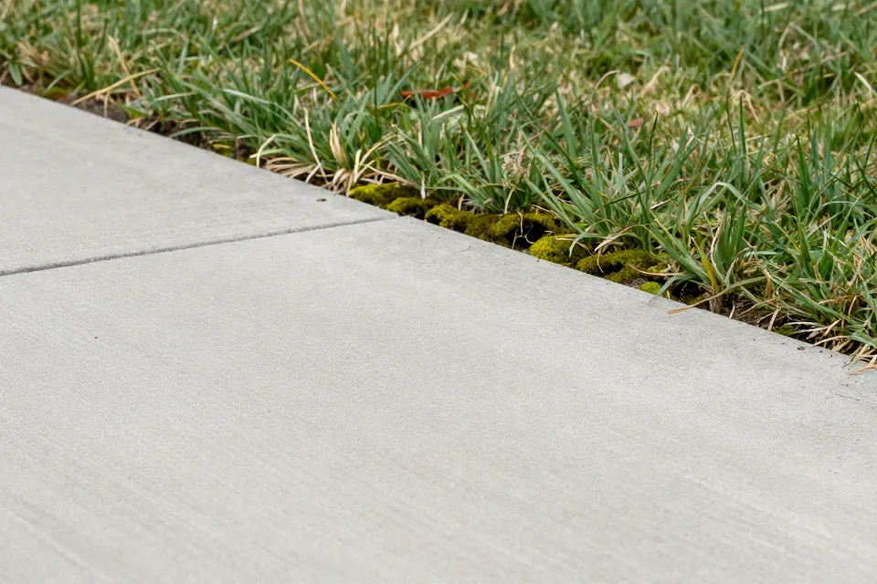 How can you tell a concrete slab is old and worn?